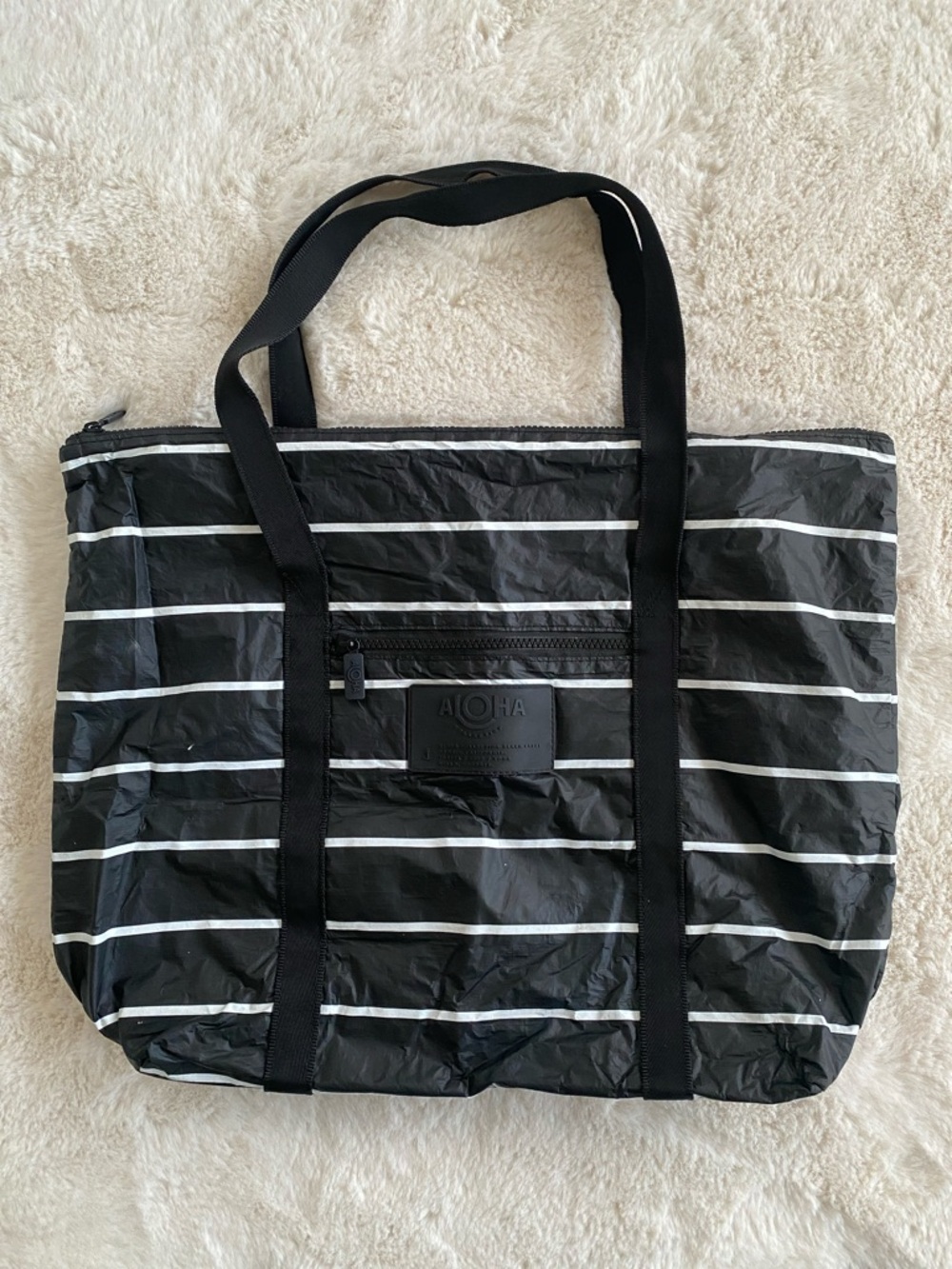 ❤️ Aloha Collection Black and White Stripe Zipper Tote